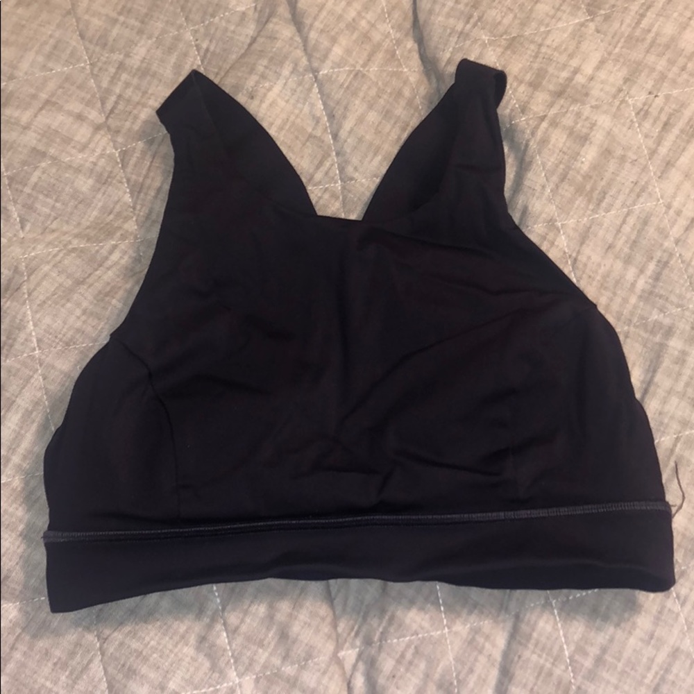lululemon sports bra/ fits size 6-8••dark purple